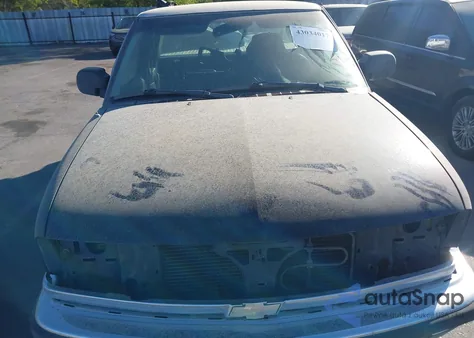 2003 Chevrolet S-10 Ls from USA, damaged, VIN 1GCDT19X238233852